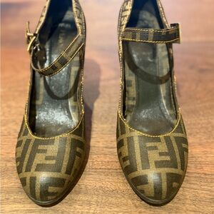 Fendi Women's Black and Brown Patterned Heels